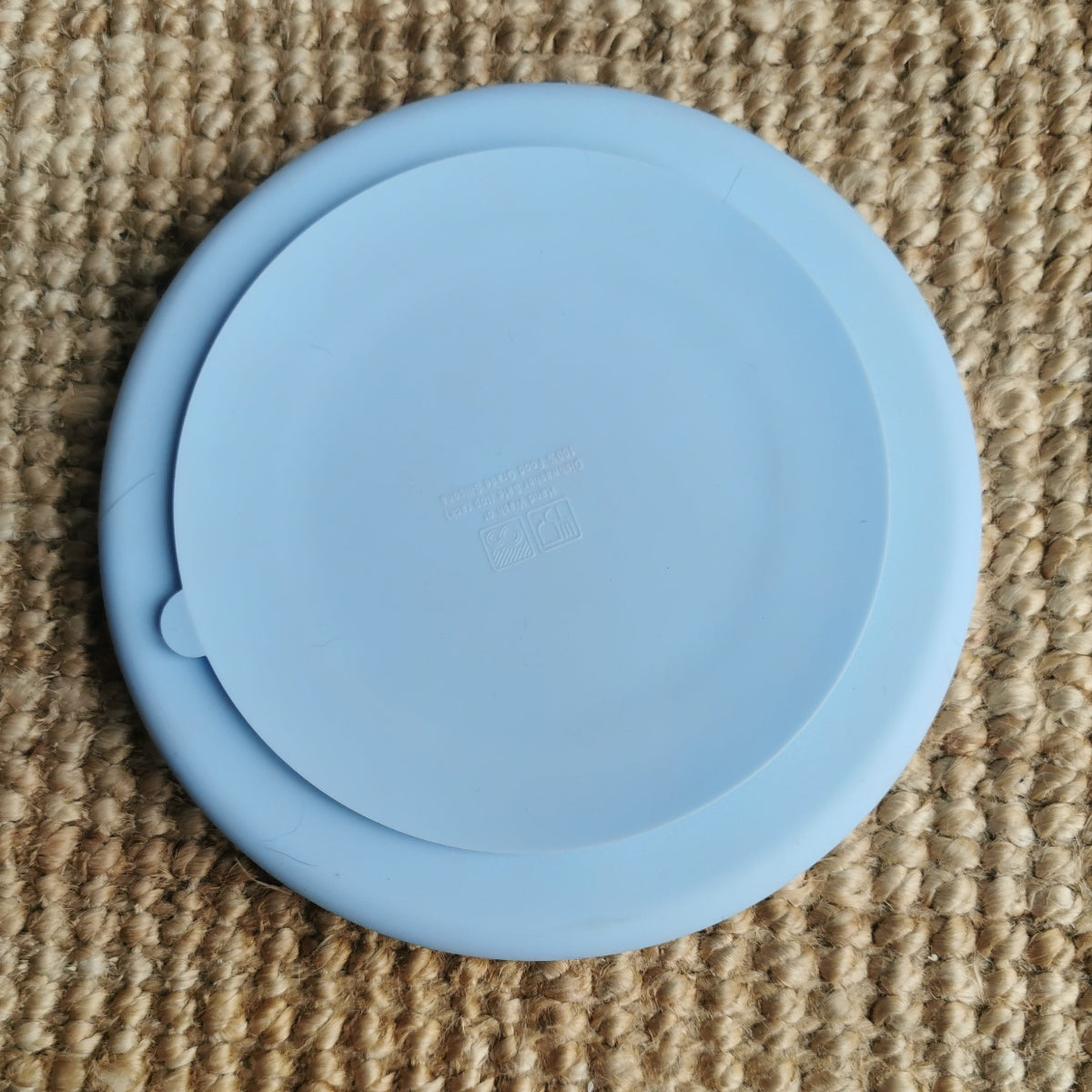 reverse , suction pad of blue silicone slow feeder bowl